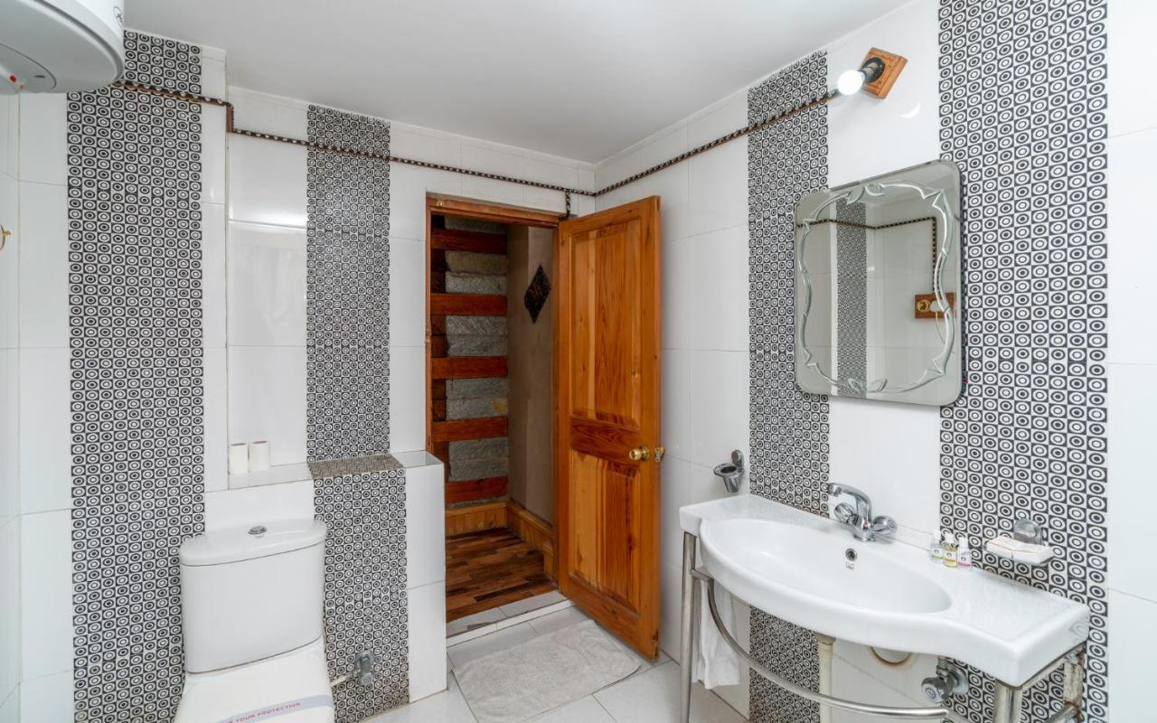 Hotel Shobla Kaathkuni Royale Kulu Exteriér fotografie