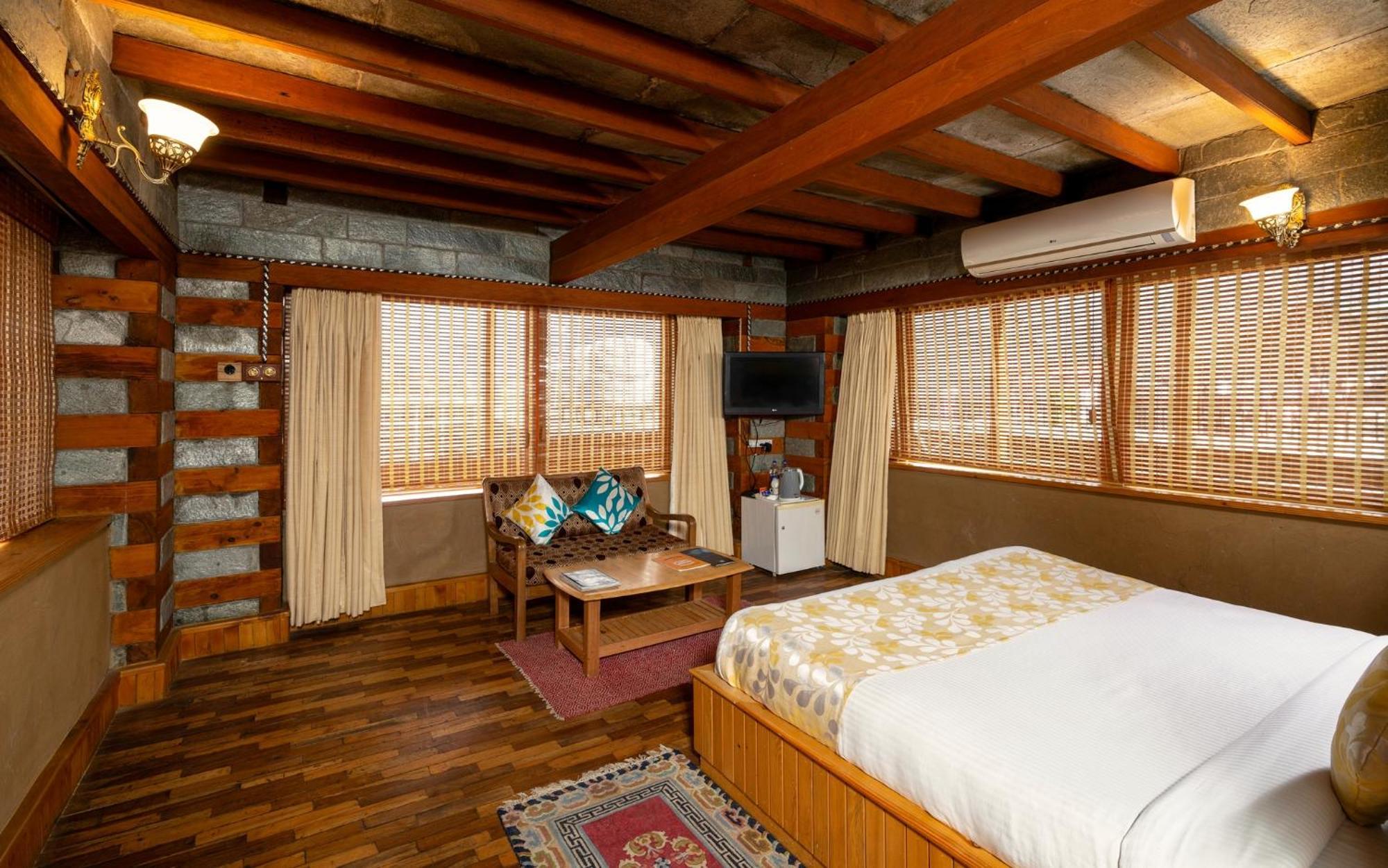 Hotel Shobla Kaathkuni Royale Kulu Exteriér fotografie